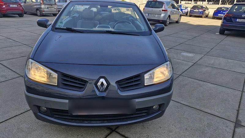 Schwarz Gebraucht 2007 Renault Mégane Cabriolet Cabrio | 500 € (Superpreis) - Bild 1/4