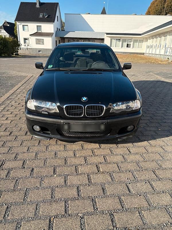 Schwarz Gebraucht 2001 BMW 316 M Sport Limousine | 3.500 € - Bild 1/4