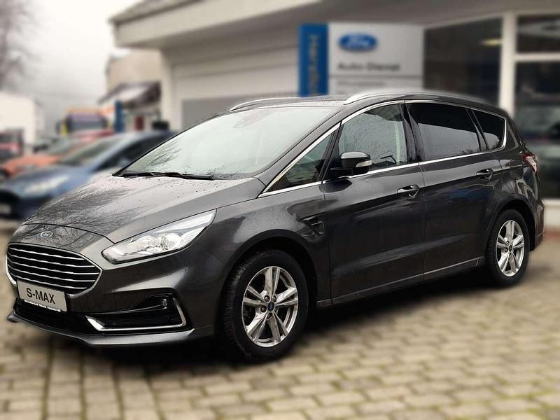 Gebraucht Ford S-MAX Titanium 150 PS (110 kW) 2021 Magneticgrau (metallic) Van / Kleinbus