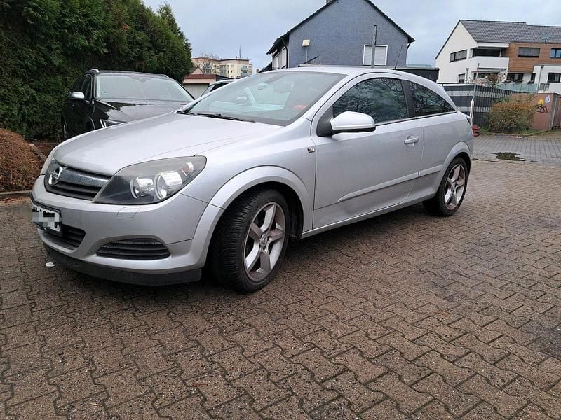 Silber Gebraucht 2005 Opel Astra Kleinwagen | 2.850 € - Bild 1/4