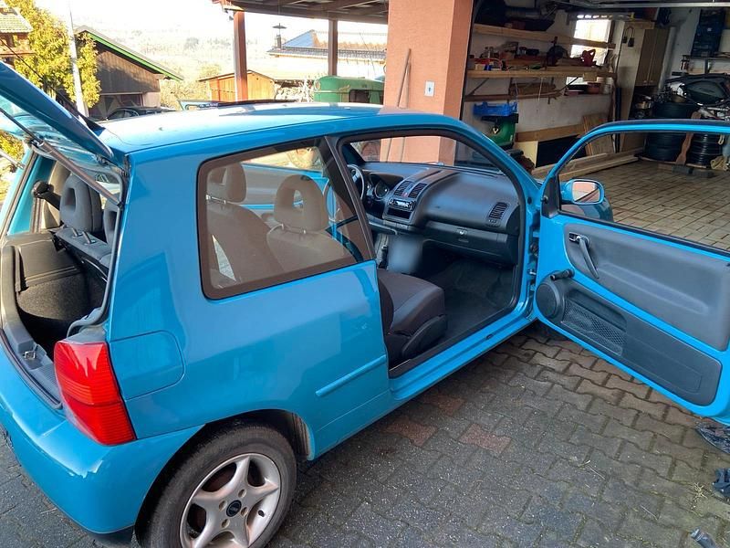 Gebraucht VW Lupo 45 PS (33 kW) 2003 Blau Kleinwagen