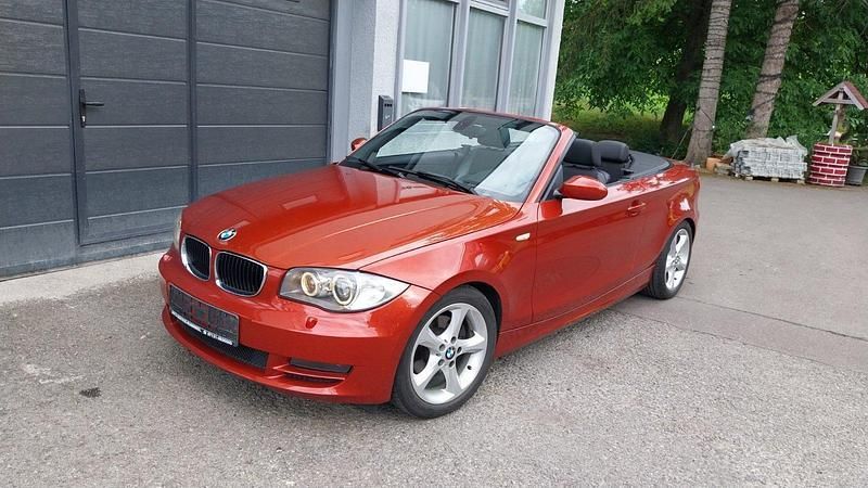 Rot Gebraucht 2008 BMW 120 Cabriolet Advantage Cabrio | 5.999 € (Superpreis) - Bild 1/4