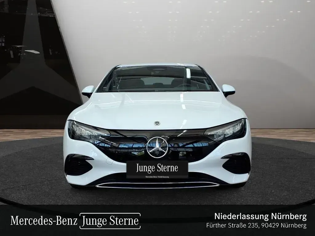 Gebraucht Mercedes EQE300 Avantgarde 194 kW (265 PS) 2025 Weiß Limousine