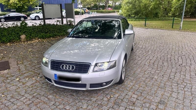 Silber Gebraucht 2003 Audi A4 Cabriolet Cabrio | 2.950 € (Superpreis) - Bild 1/4