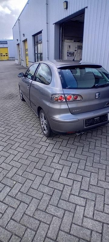 Gebraucht Seat Ibiza FR 150 PS (110 kW) 2004 Grau Kleinwagen