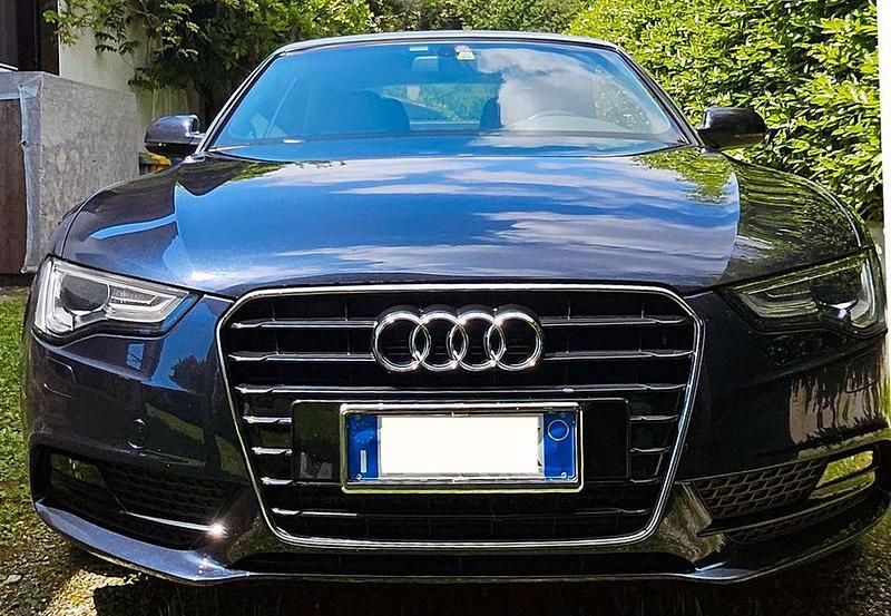 Blau Gebraucht 2013 Audi A5 Cabriolet Sport Cabrio | 14.000 € (Guter Preis) - Bild 1/4