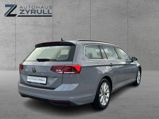 Gebraucht VW Passat Business 150 PS (110 kW) 2023 Grau Kombi