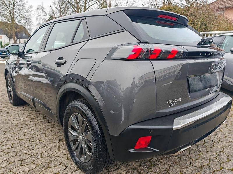 Gebraucht Peugeot 2008 131 PS (96 kW) 2022 Grau SUV