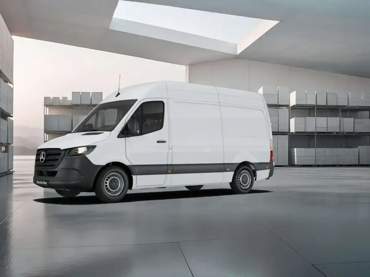 Gebraucht Mercedes Sprinter 170 PS (125 kW) 2025 Arktikweiß Van