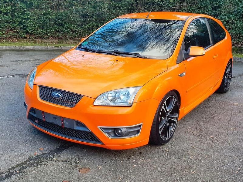 Second-hand Ford Focus ST 226 CP (166 kW) 2006 Portocaliu Berlinǎ