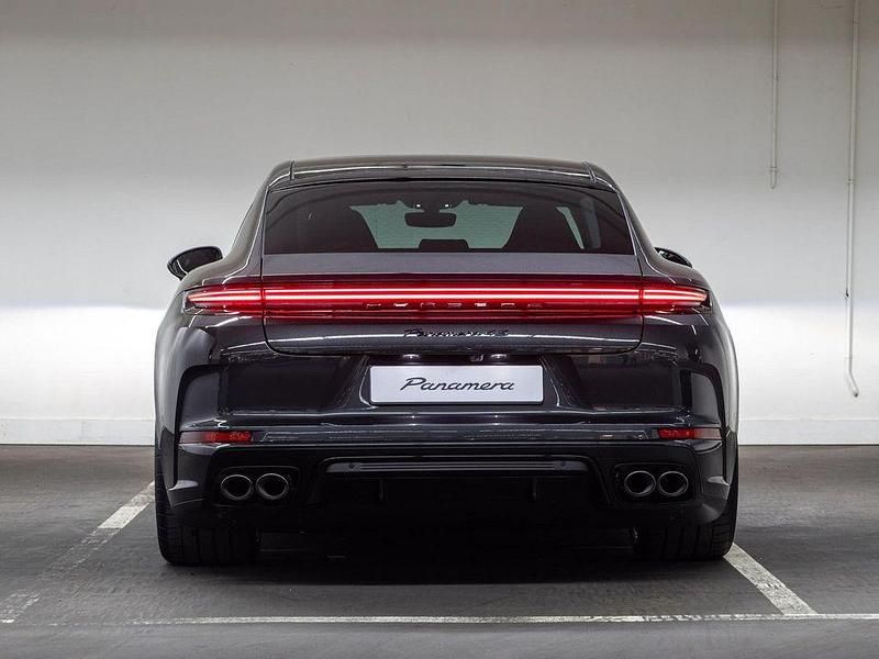 Gebraucht Porsche Panamera 4S 544 PS (400 kW) 2025 Grau Limousine