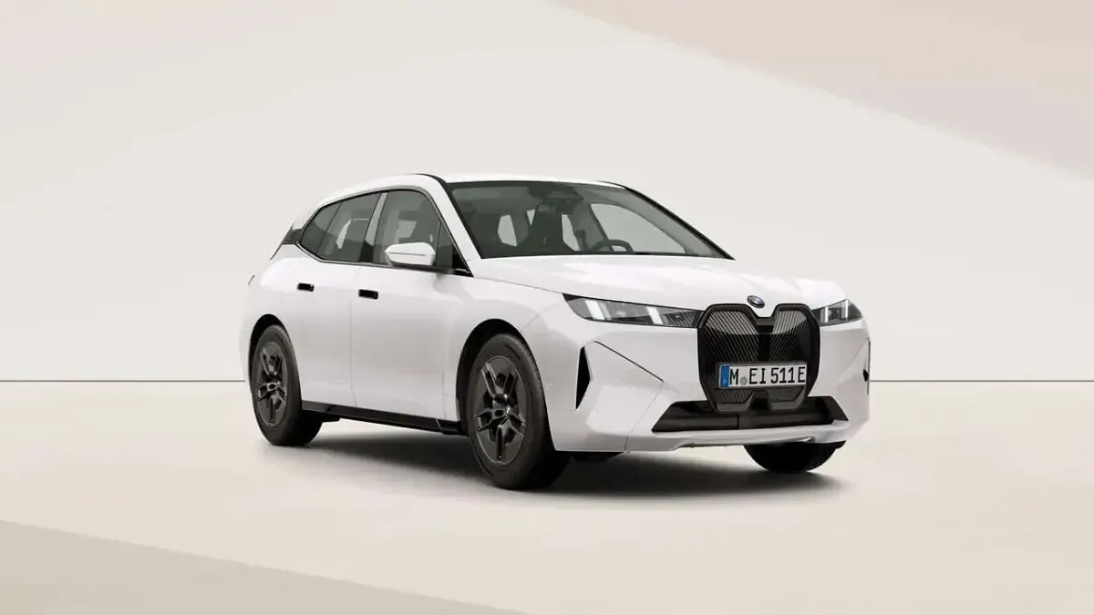 Neu BMW iX 300 kW (408 PS) 2026 Alpinweiß uni SUV