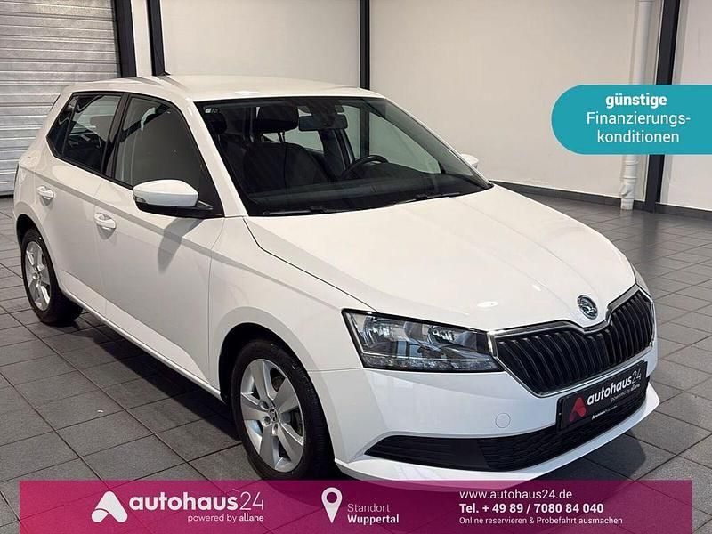 Weiß Gebraucht 2021 Skoda Fabia Active Kleinwagen | 11.790 € (Guter Preis) - Bild 1/4