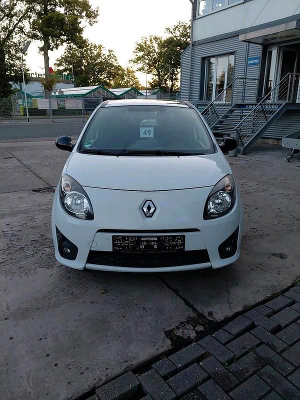 Weiß Gebraucht 2012 Renault Twingo Kleinwagen | 1.499 € (Guter Preis) - Bild 1/4