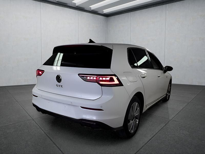 Gebraucht VW Golf VIII GTE 272 PS (200 kW) 2025 Weiß Kleinwagen
