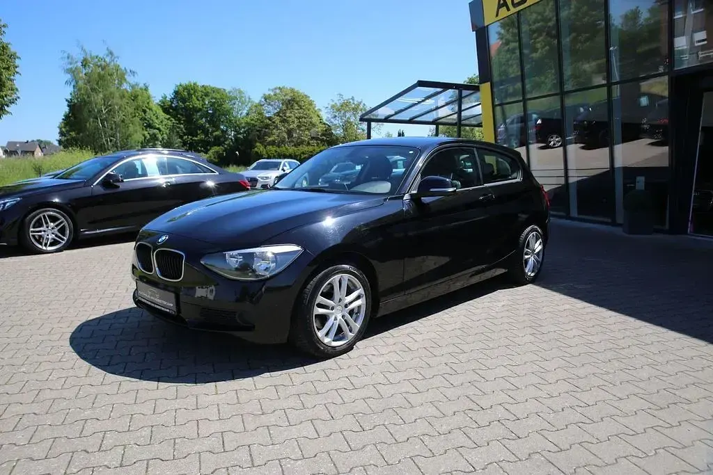 Gebraucht BMW 116 Advantage 136 PS (100 kW) 2014 Schwarz Kleinwagen