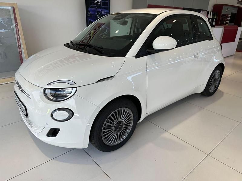 Gebraucht Fiat 500e 86 kW (118 PS) 2023 Weiß Kleinwagen