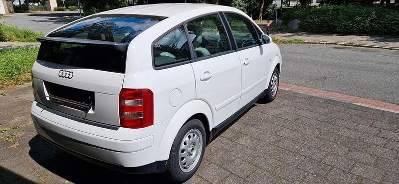 Gebraucht Audi A2 61 PS (44 kW) 2002 Weiß Kleinwagen