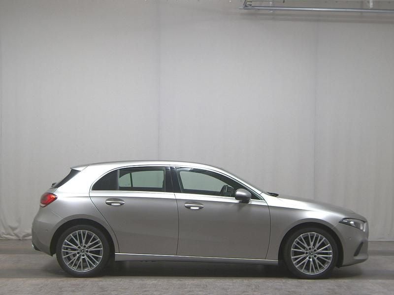 Silber Gebraucht 2019 Mercedes A220 Progressive Limousine | 17.380 € (Superpreis) - Bild 1/4