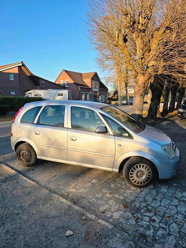 Gebraucht Opel Meriva 90 PS (66 kW) 2005 Silber Van / Kleinbus