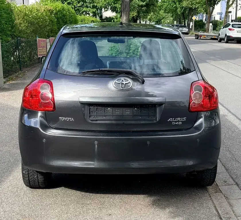 Gebraucht Toyota Auris Executive 126 PS (92 kW) 2007 Grau Kleinwagen