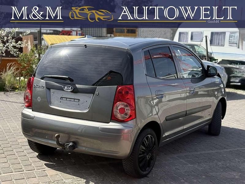 Gebraucht Kia Picanto 65 PS (47 kW) 2009 Titaniumsilber met. Kleinwagen