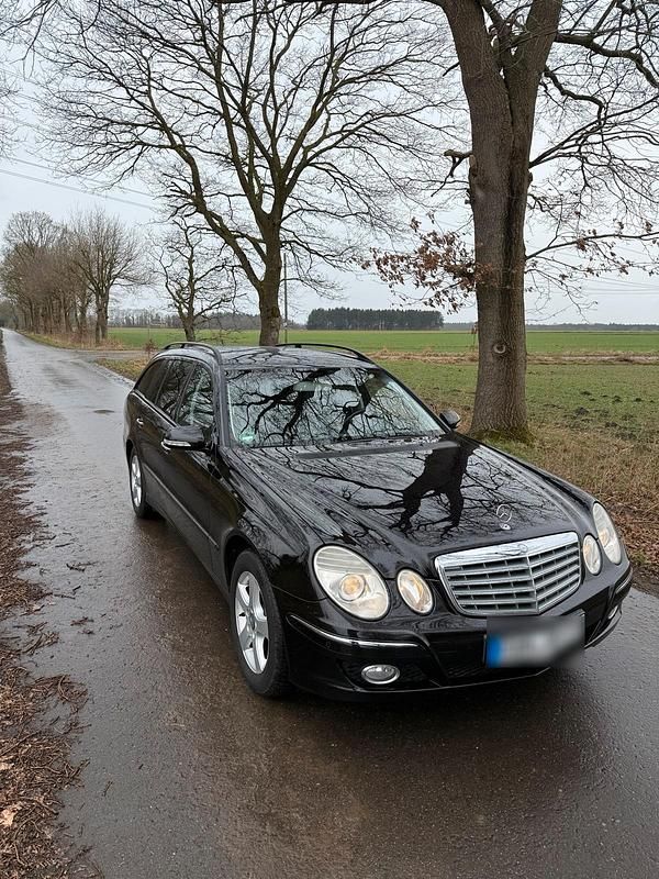 Gebraucht Mercedes E280 190 PS (139 kW) 2007 Schwarz Kombi