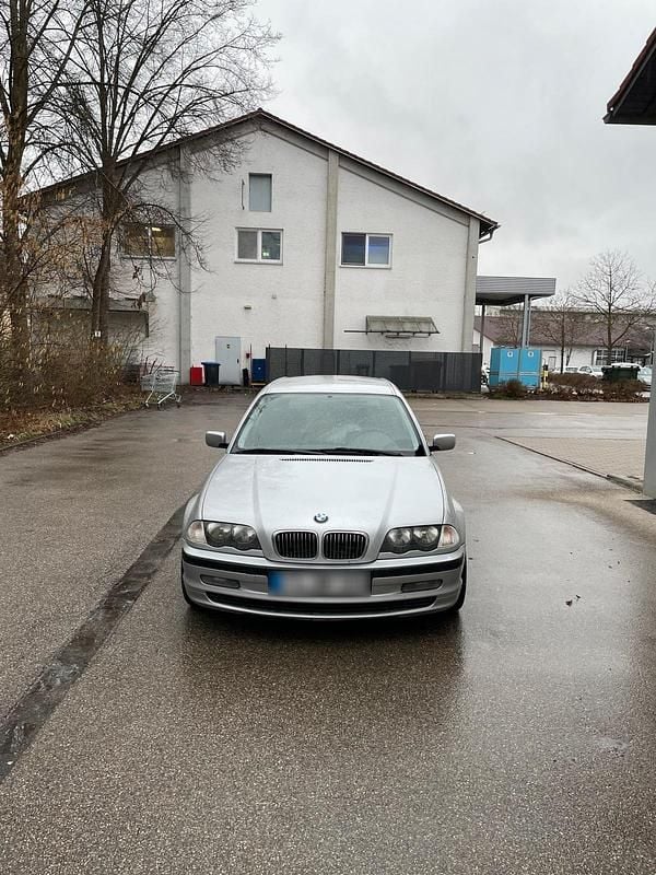 Gebraucht BMW 320 150 PS (110 kW) 2000 Silber Kombi