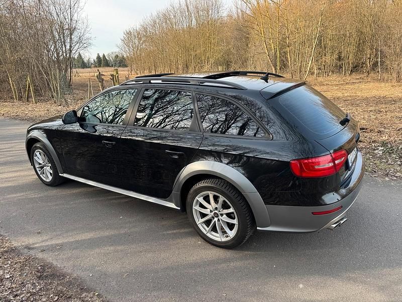Gebraucht Audi A4 Allroad Advanced 177 PS (130 kW) 2014 Schwarz Kombi
