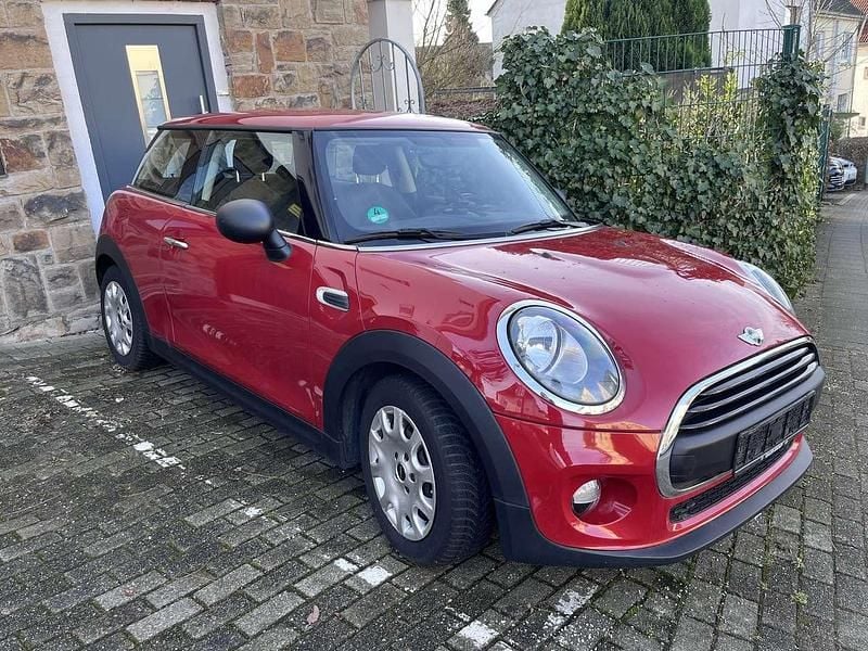 Gebraucht Mini ONE 75 PS (55 kW) 2016 Rot Kleinwagen