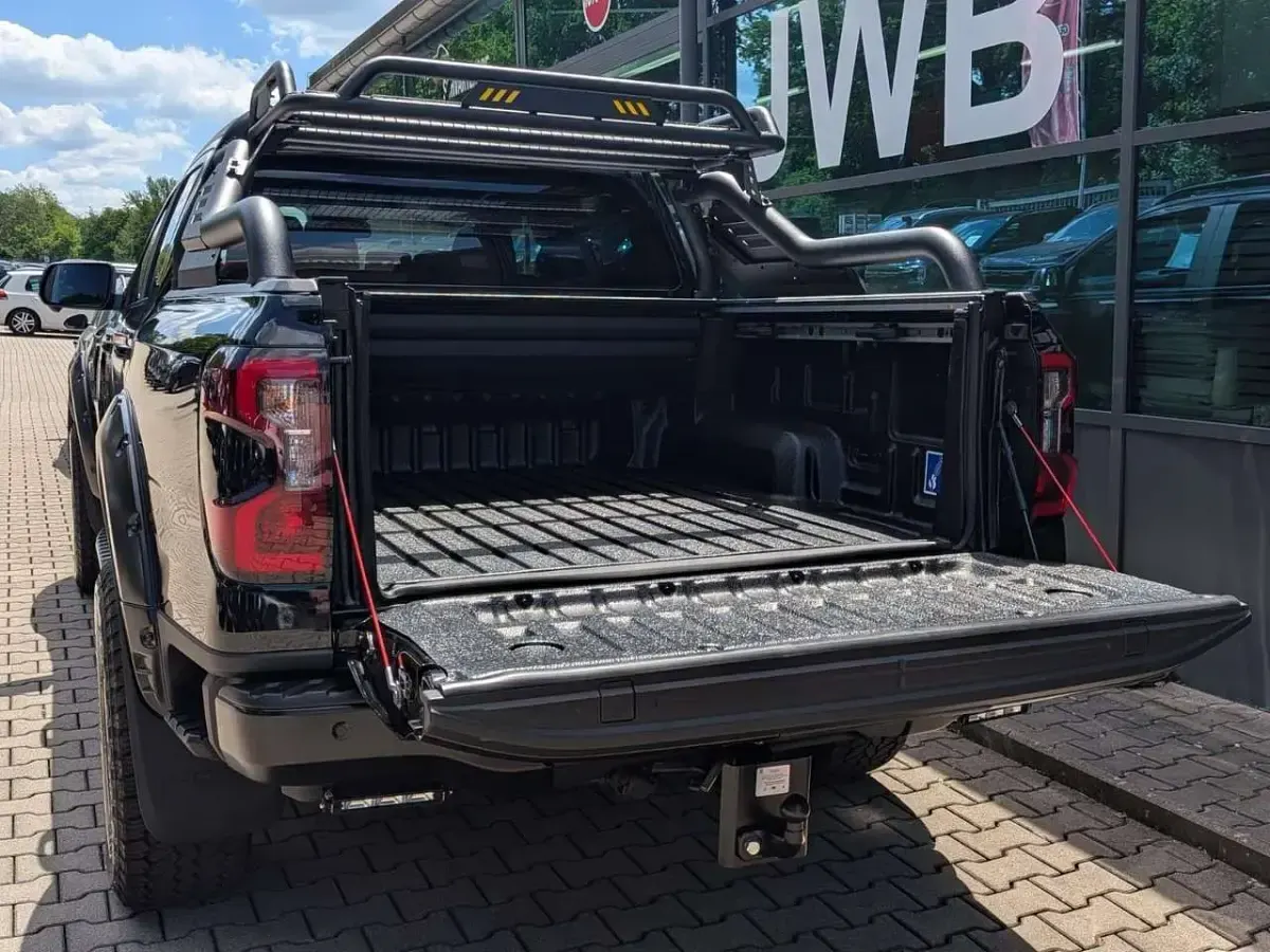 Neu Ford Ranger Platinum 241 PS (177 kW) 2026 Agate black metallic Pickup