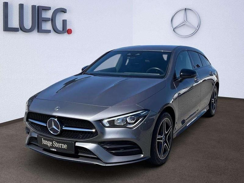Grau Gebraucht 2021 Mercedes CLA250e Shooting Brake AMG Kombi | 25.600 € (Fairer Preis) - Bild 1/4