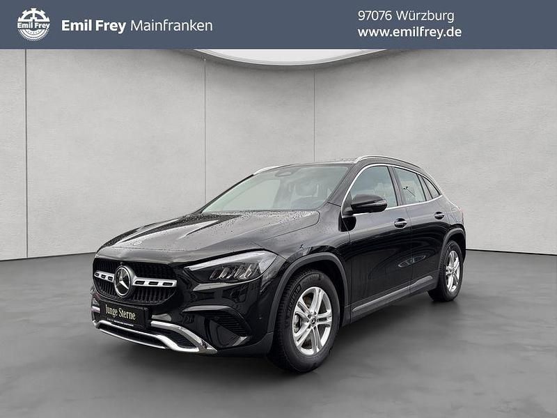 Gebraucht Mercedes GLA200 Advanced Plus 163 PS (119 kW) 2024 Schwarz SUV