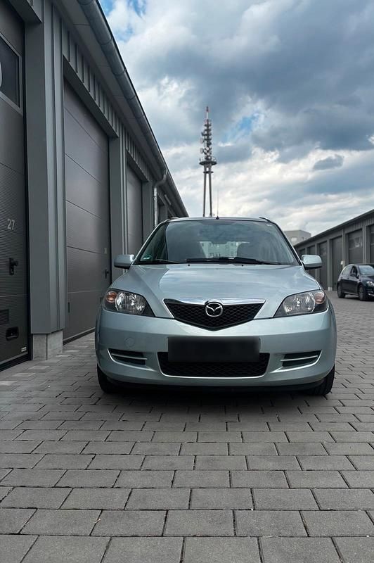 Second-hand Mazda 2 80 CP (58 kW) 2004 Argintiu Hatchback