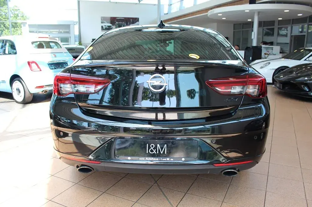 Gebraucht Opel Insignia Sport 209 PS (153 kW) 2018 Schwarz Limousine