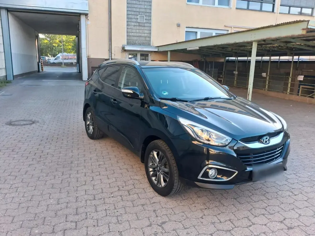 Gebraucht Hyundai ix35 163 PS (119 kW) 2014 Schwarz SUV