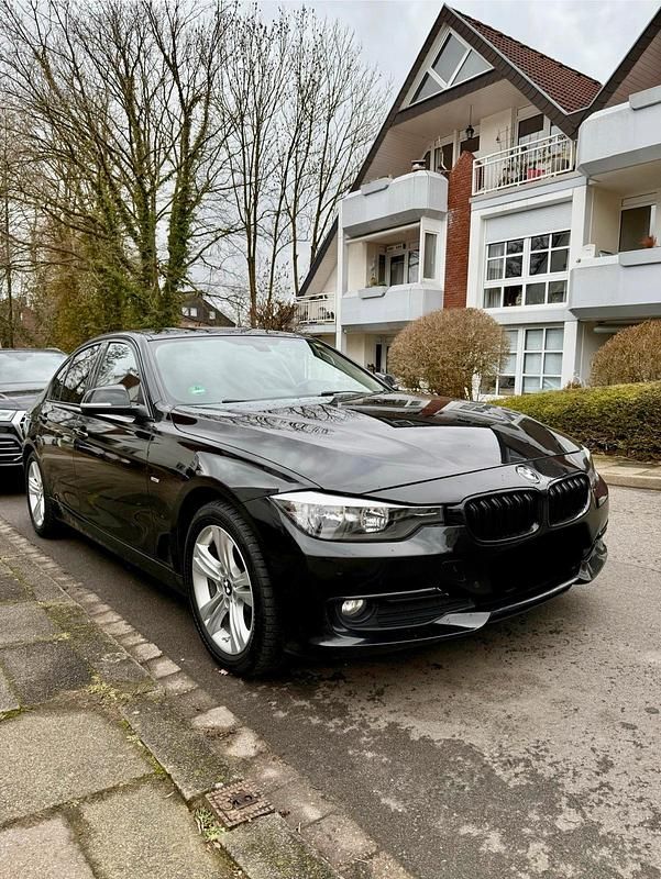 Gebraucht BMW 320 Luxury Line 184 PS (135 kW) 2012 Schwarz Limousine