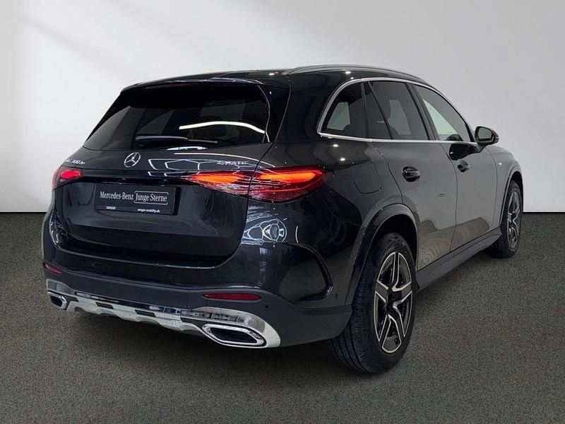 Gebraucht Mercedes GLC300e AMG 197 PS (144 kW) 2025 Lack graphitgrau SUV