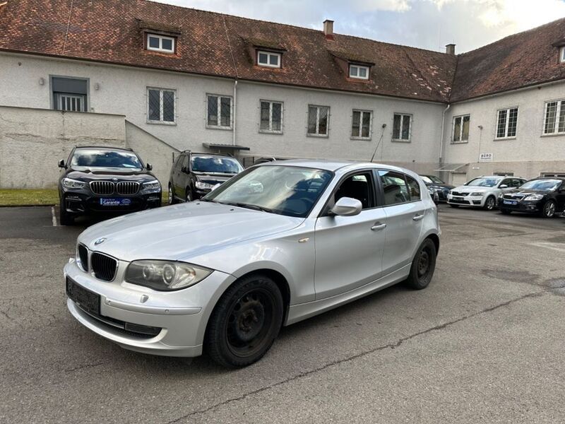 Silber Gebraucht 2011 BMW 116 Advantage Kleinwagen | 3.000 € (Guter Preis) - Bild 1/4