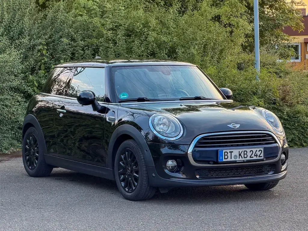Gebraucht Mini Cooper 136 PS (100 kW) 2016 Schwarz Kleinwagen