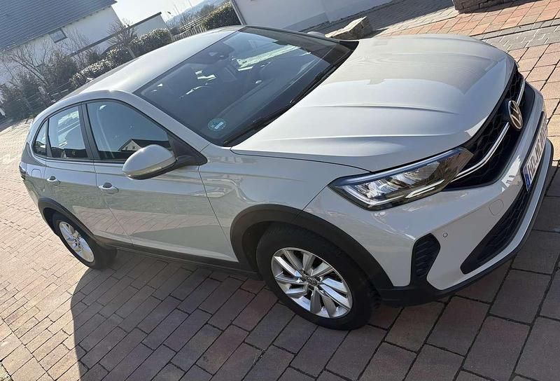 Gebraucht VW Taigo 95 PS (69 kW) 2024 Grau SUV