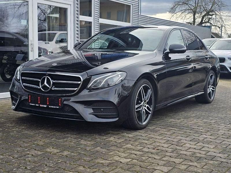 Gebraucht Mercedes E200 AMG 184 PS (135 kW) 2018 Schwarz Limousine