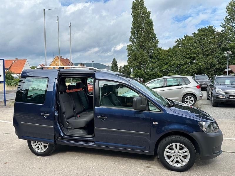 Używany VW Caddy 102 KM (75 kW) 2014 Niebieski Minivan