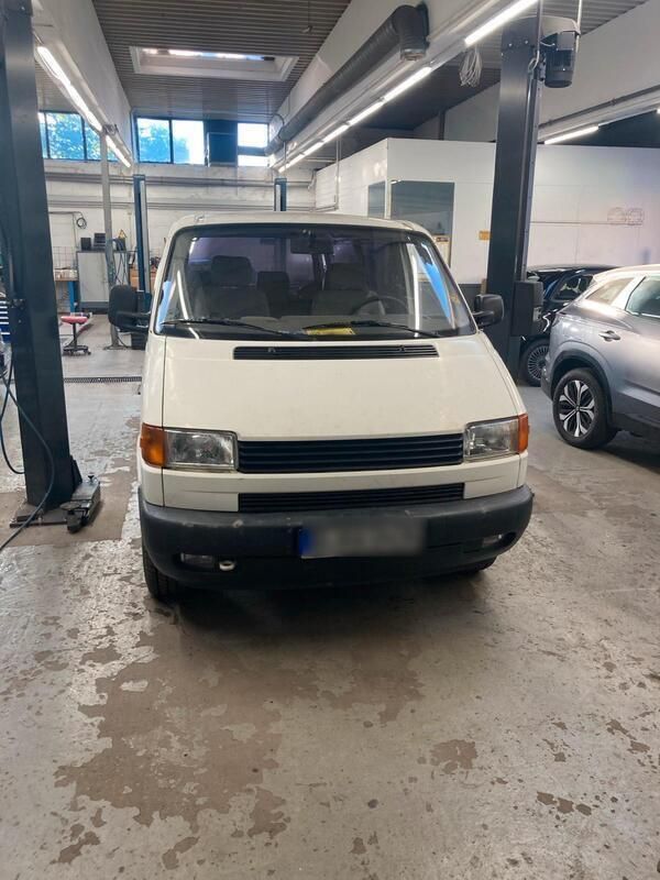 Weiß Gebraucht 1997 VW T4 Van | 3.900 € (Etwas zu teuer) - Bild 1/4