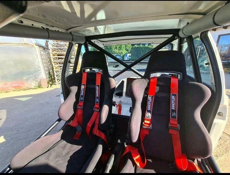 Gebraucht VW Jetta 250 PS (183 kW) 1991 Weiß Limousine