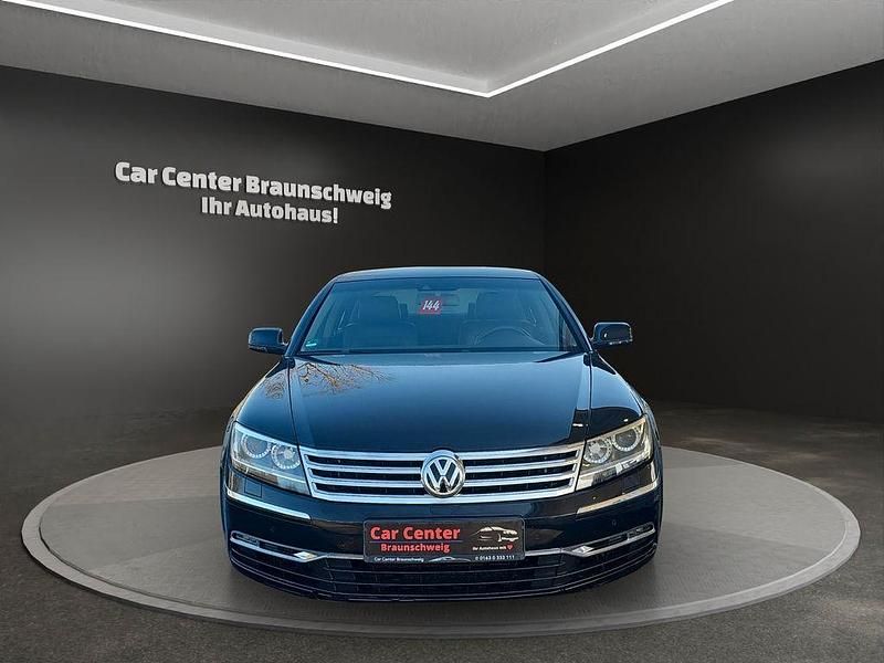 Gebraucht VW Phaeton Exclusive 239 PS (175 kW) 2011 Blau Limousine