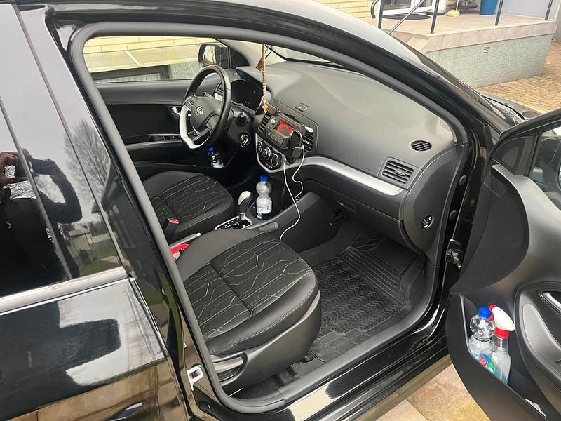 Gebraucht Kia Picanto 86 PS (63 kW) 2016 Schwarz Kleinwagen