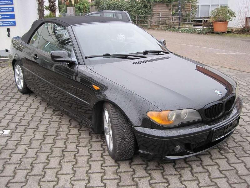 Gebraucht BMW 318 Cabriolet 143 PS (105 kW) 2003 Schwarz Cabrio