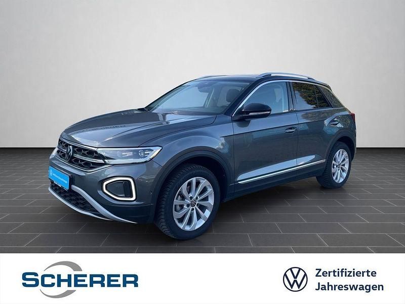 Indiumgrau metallic (metallic) Gebraucht 2024 VW T-Roc Style SUV | 27.500 € (Guter Preis) - Bild 1/4