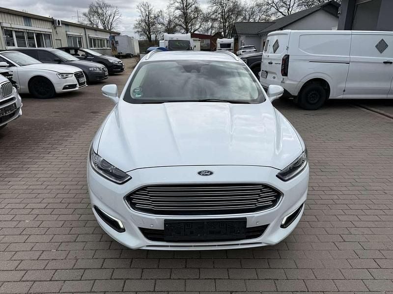 Gebraucht Ford Mondeo Titanium 160 PS (117 kW) 2017 Frostweiß Kombi